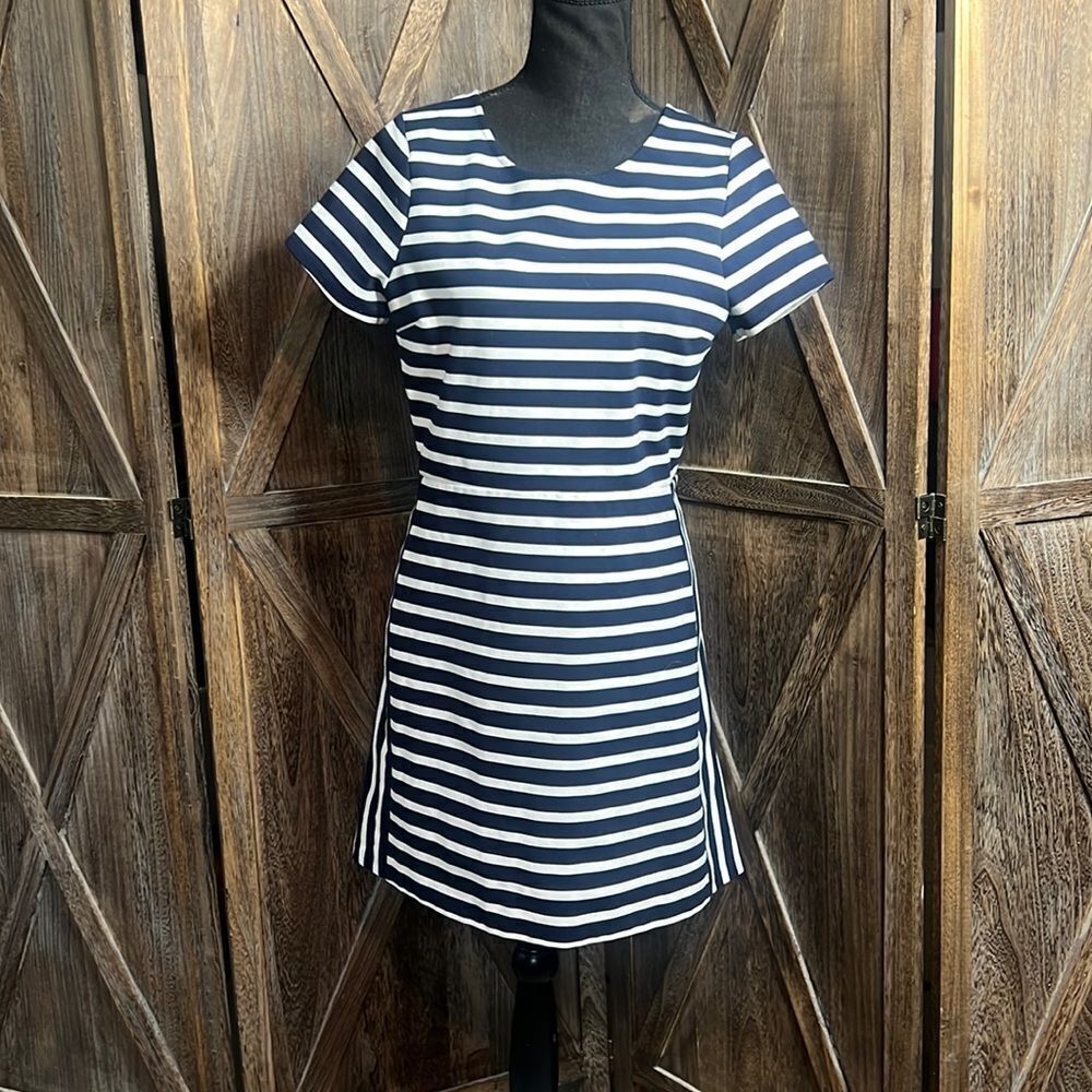Express Dress - Picture 2 of 11